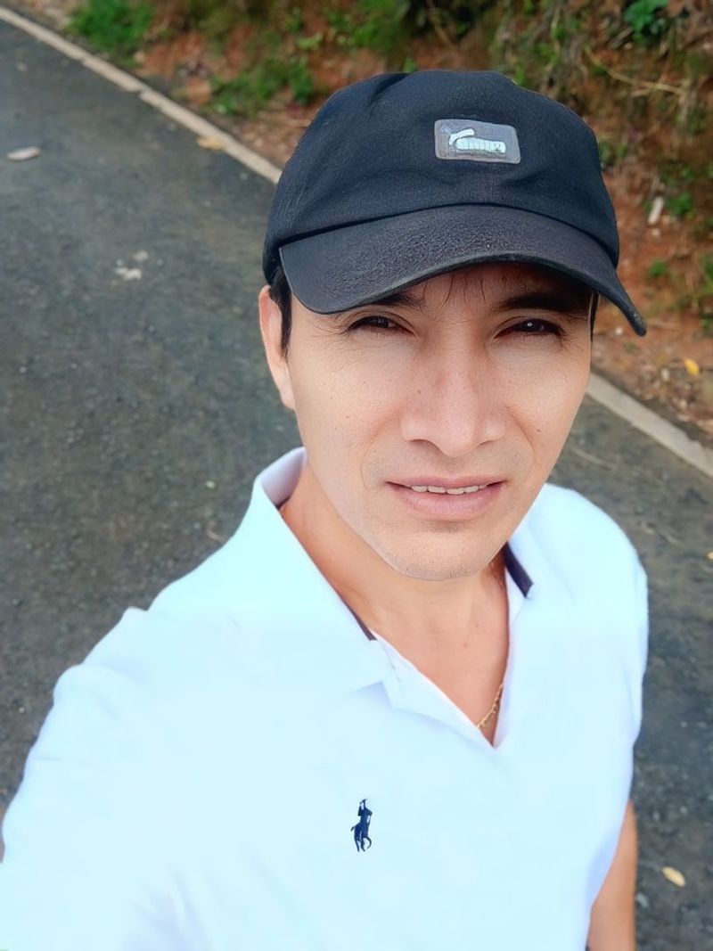 Rbonilla, 48