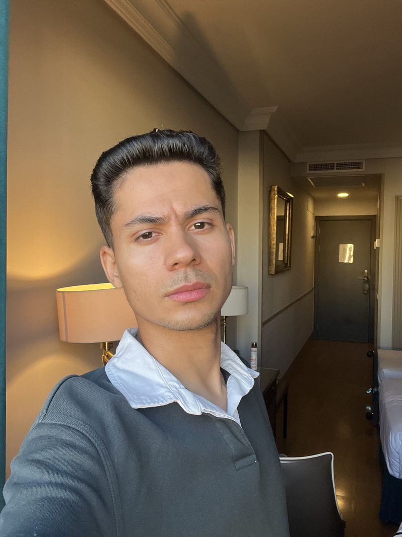 Lucas, 24