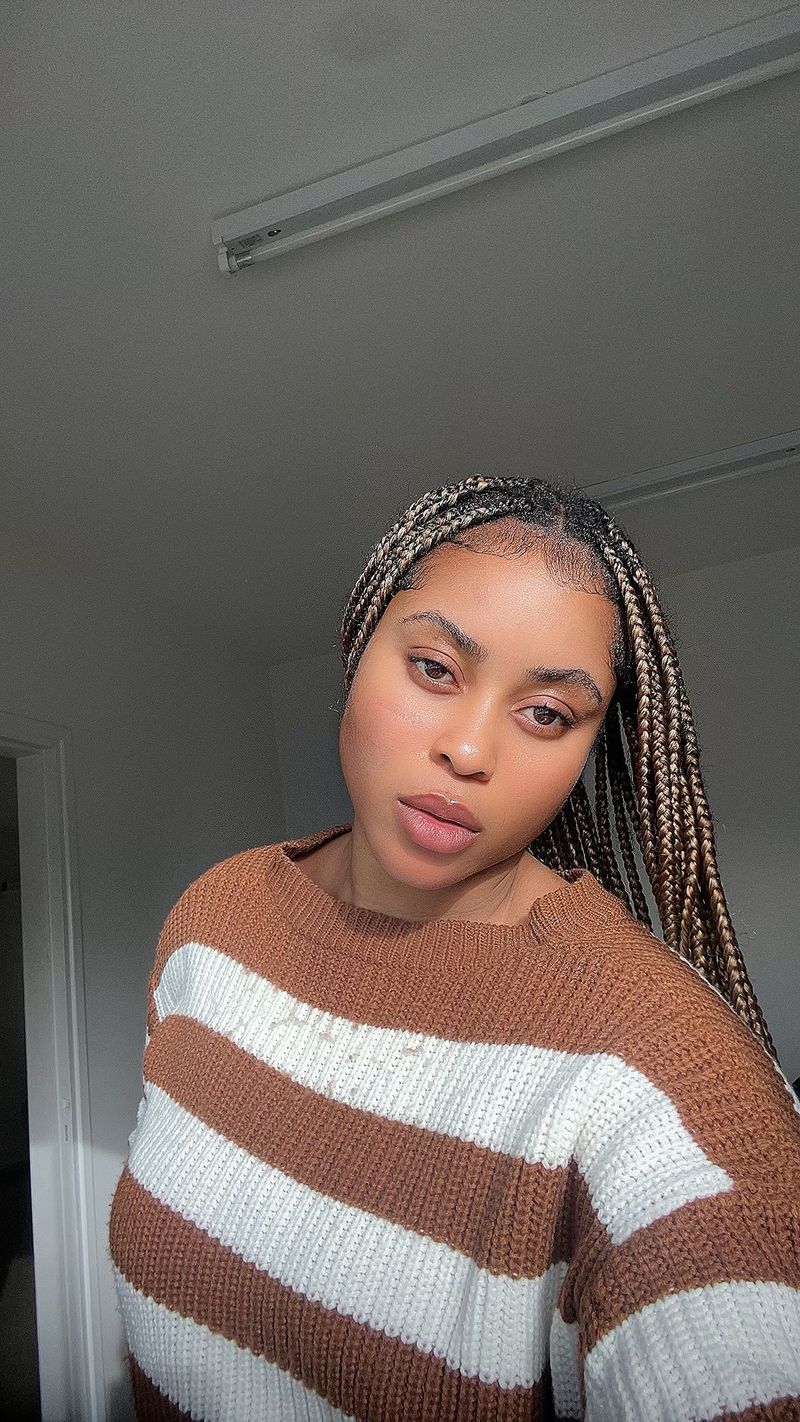 Lily, 22