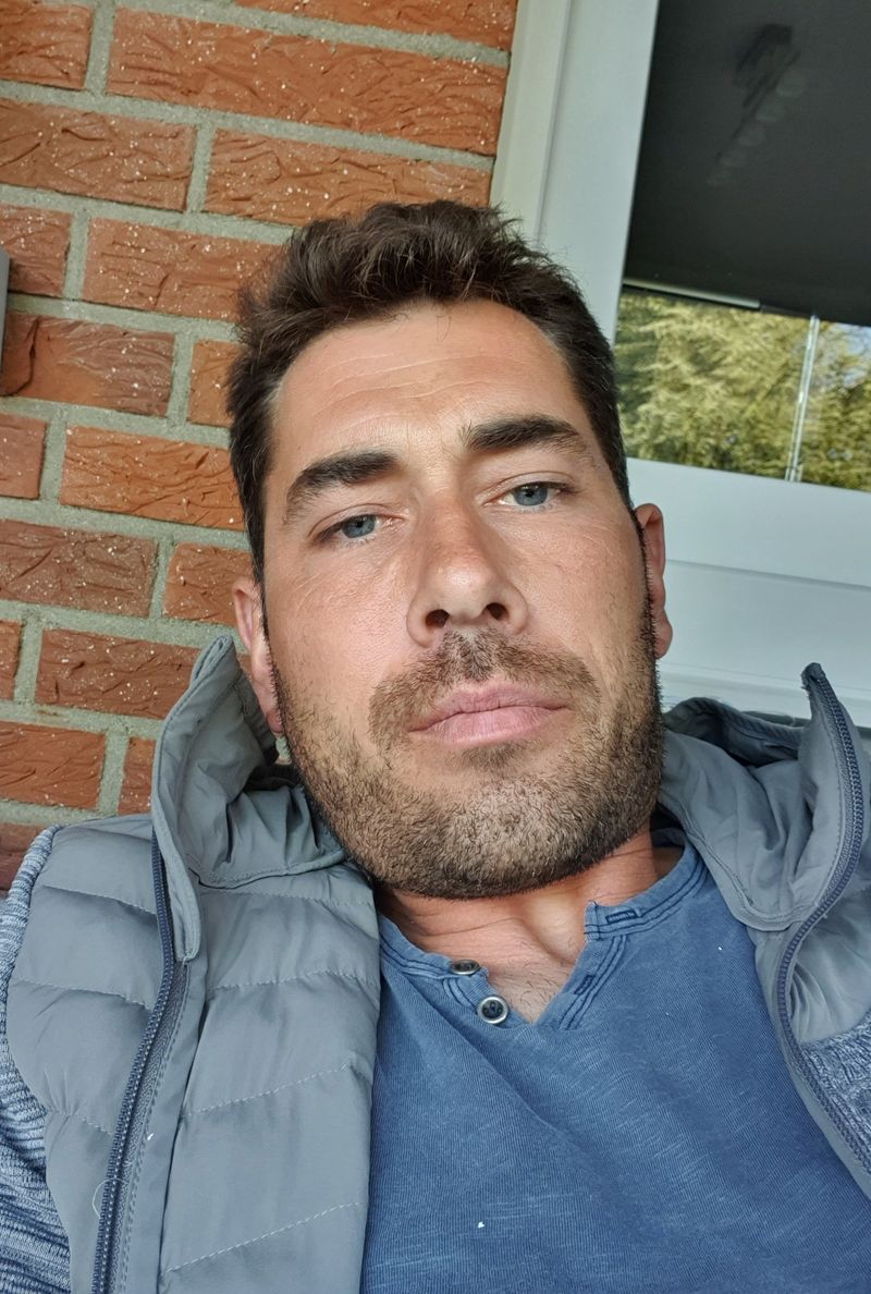 Andriu, 41