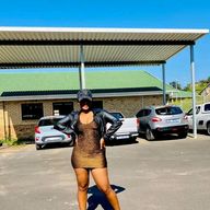 Buhle, 25