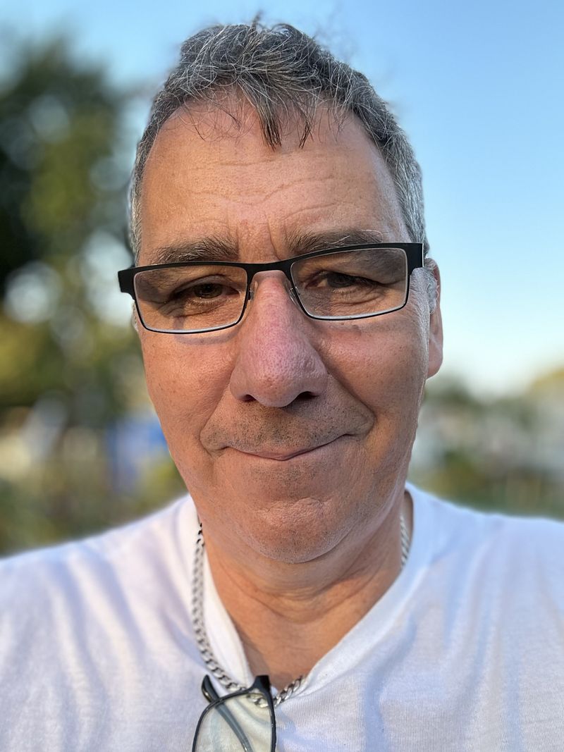 Serge, 60