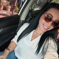 Cecy, 40