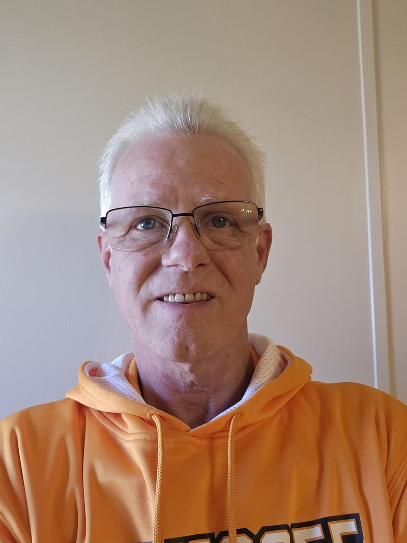 Robert, 60