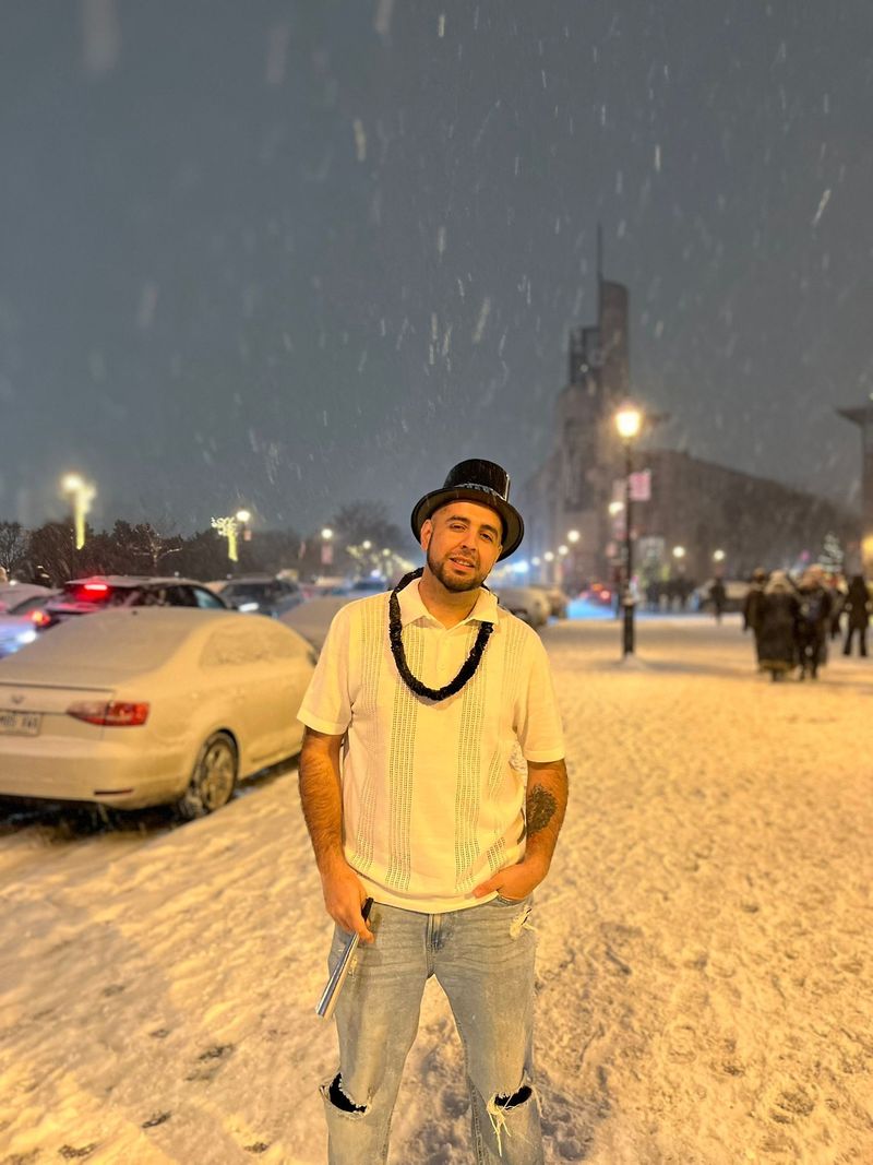 Albin, 32