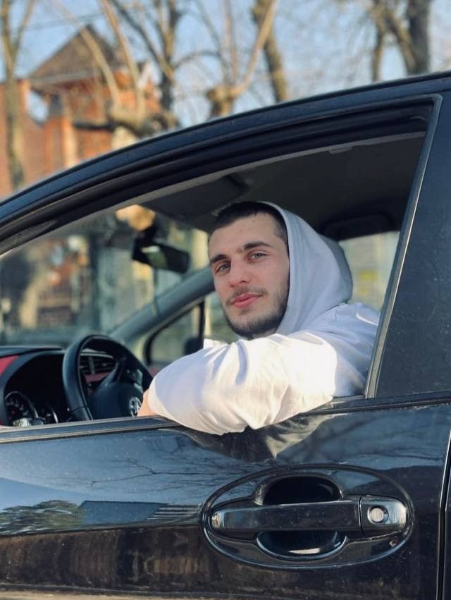 Egor, 28