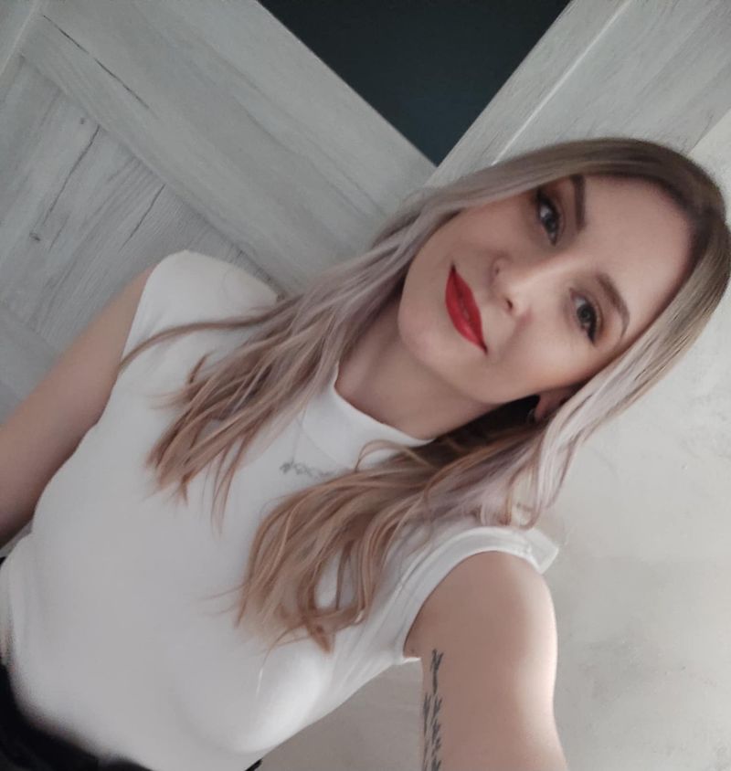 Natalia, 35