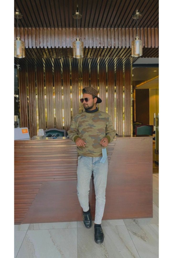 Asad, 30