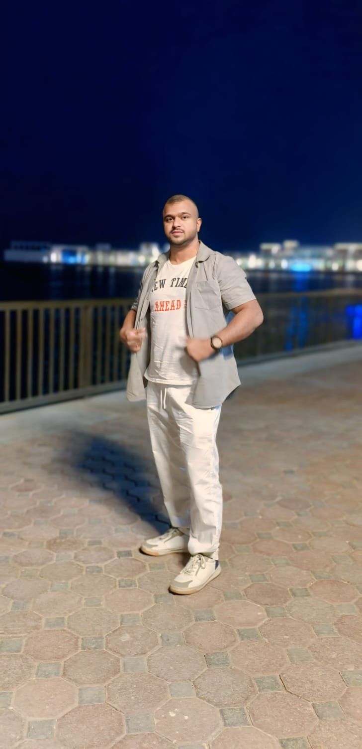 Jarshi, 34