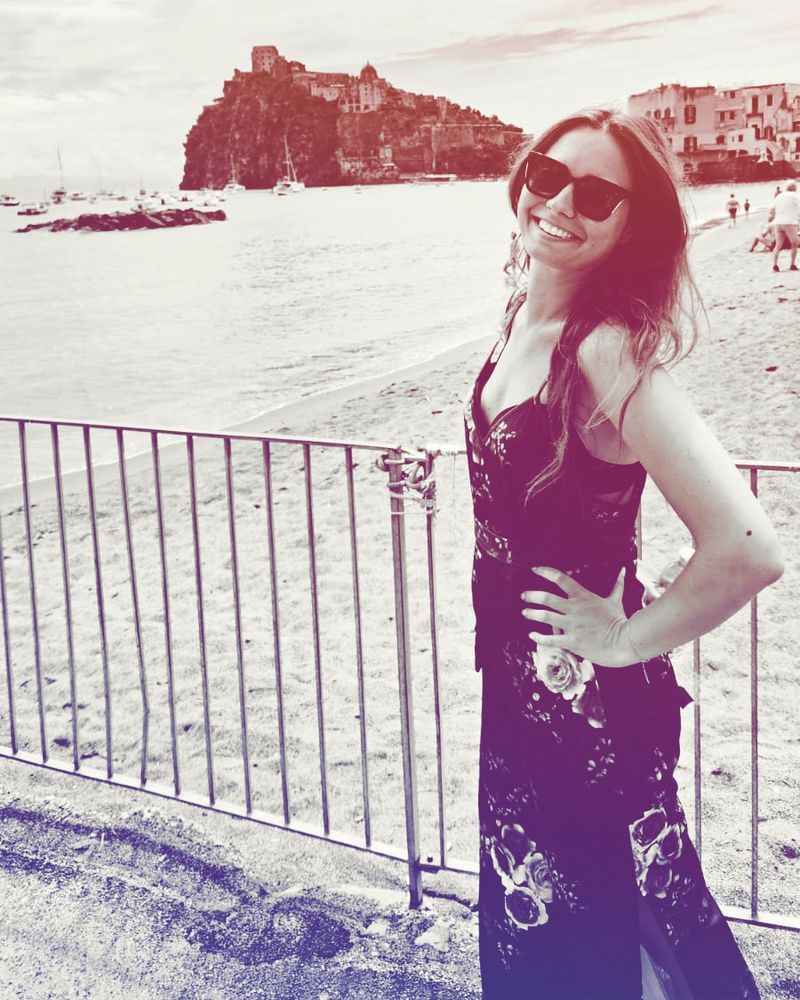 Angela, 34