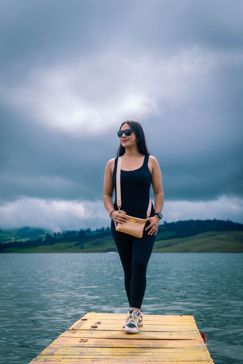 Angela, 22