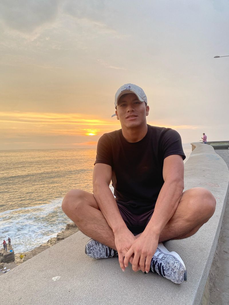 Warren, 27
