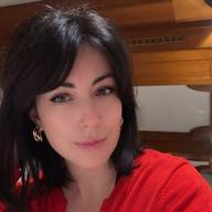 Anna, 33