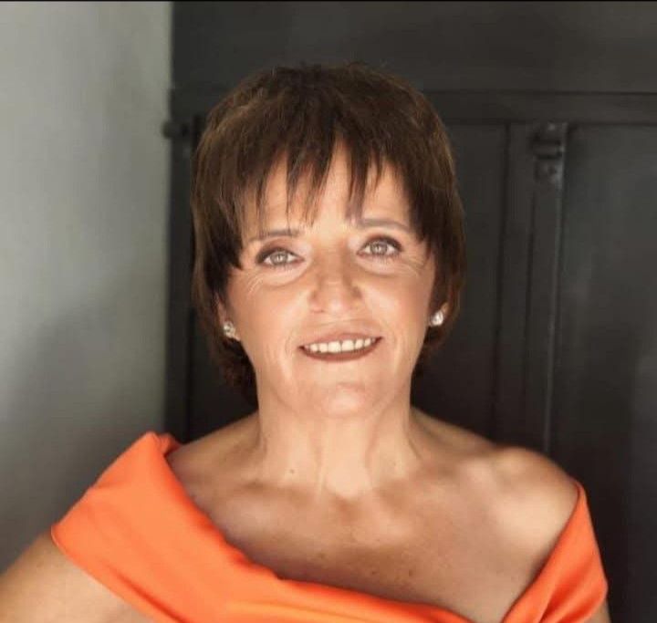 Julia, 60