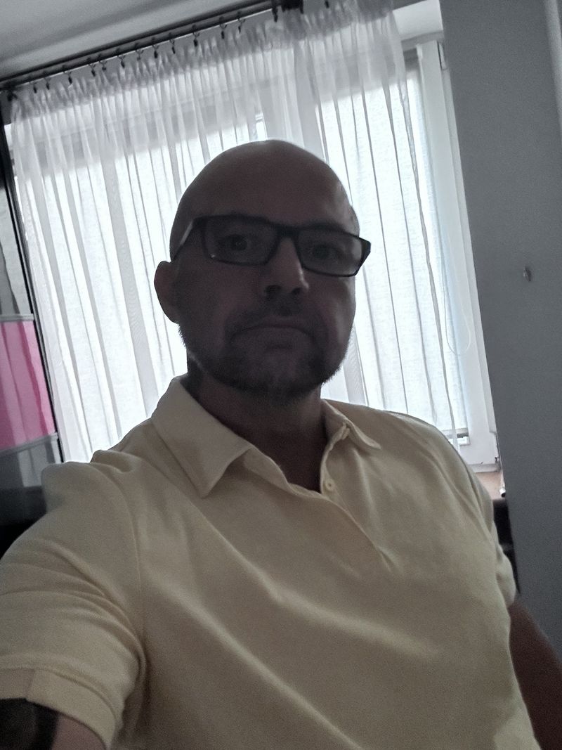 Marcin, 48