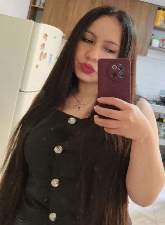 Melani Steven, 32