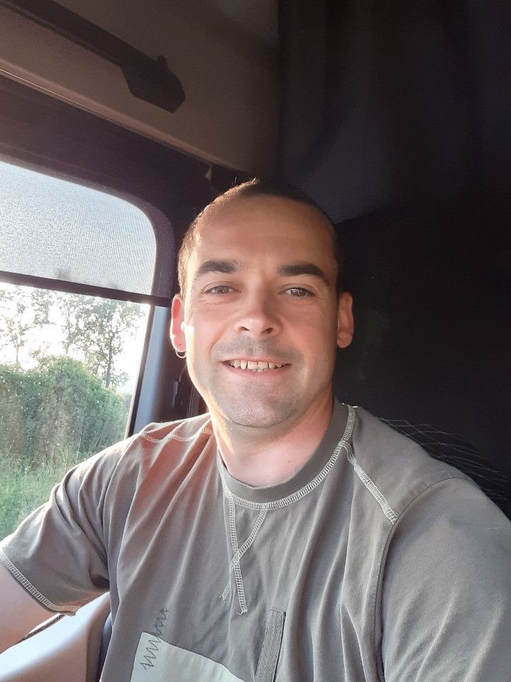Olivier, 39